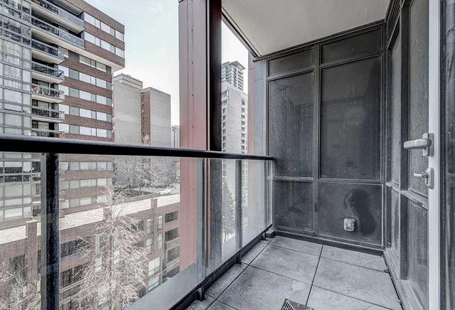 605 - 32 Davenport Rd W, Condo with 2 bedrooms, 2 bathrooms and 1 parking in Toronto ON | Image 13