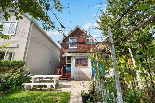 113 Chester Ave, House detached with 3 bedrooms, 2 bathrooms and 3 parking in Toronto ON | Image 11