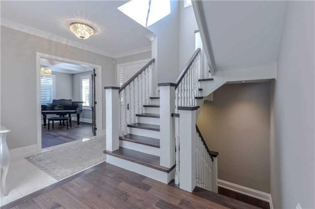 3099 St Clair Ave, House detached with 4 bedrooms, 6 bathrooms and 7 parking in Burlington ON | Image 2