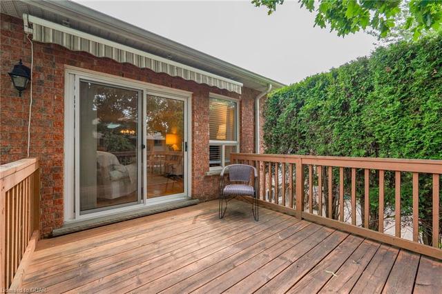 14 Beechlawn Boulevard, House attached with 2 bedrooms, 2 bathrooms and 2 parking in Guelph ON | Image 33