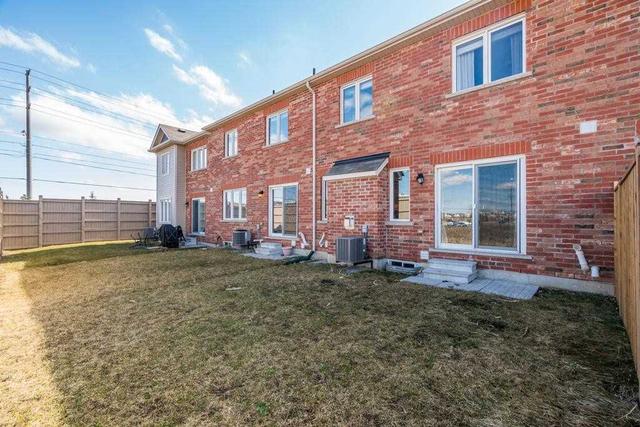 624 Laking Terr, House attached with 3 bedrooms, 3 bathrooms and 2 parking in Milton ON | Image 30