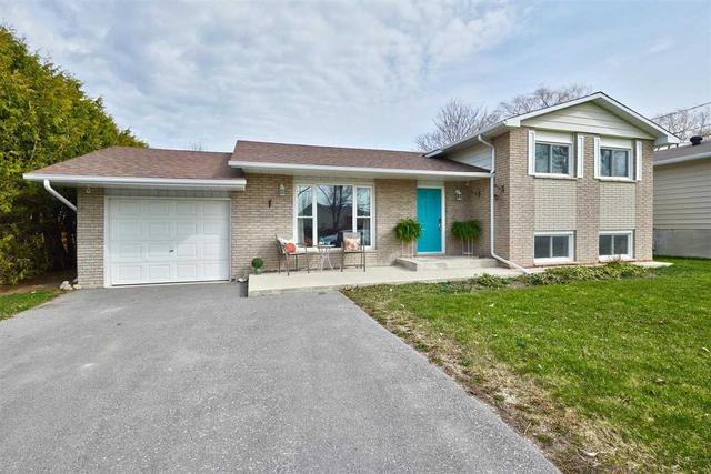 213 Centre St, House detached with 3 bedrooms, 1 bathrooms and 9 parking in Clearview ON | Image 13