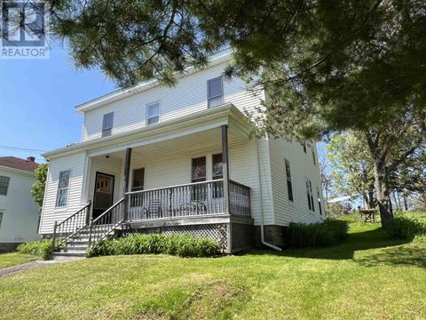 152 Faulkland Street, House detached with 4 bedrooms, 1 bathrooms and null parking in Pictou NS | Card Image