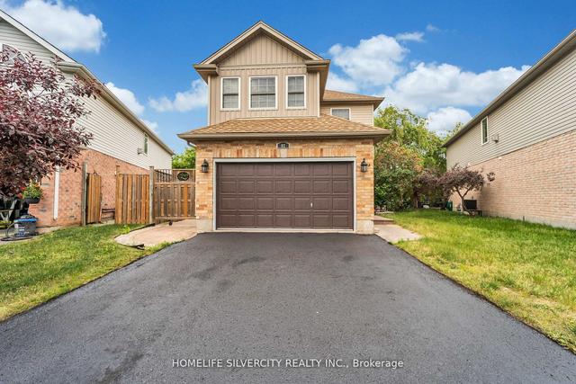 82 Chateau Cres, House detached with 3 bedrooms, 3 bathrooms and 7 parking in Cambridge ON | Image 12