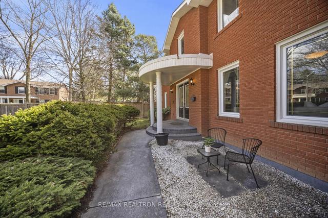 194 Glenada Crt, House detached with 4 bedrooms, 4 bathrooms and 8 parking in Richmond Hill ON | Image 34
