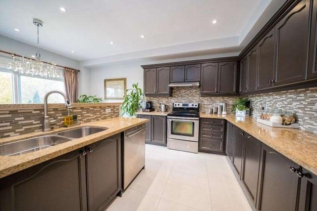 89 Maple Ridge Cres, House detached with 4 bedrooms, 4 bathrooms and 3 parking in Markham ON | Image 34