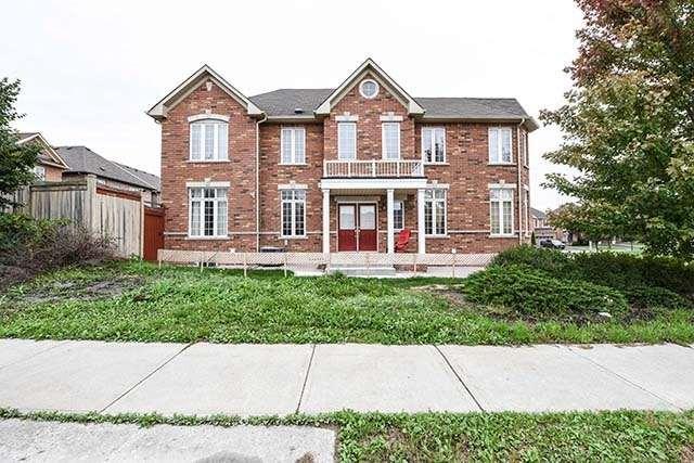 79 Polonia Ave, House detached with 4 bedrooms, 6 bathrooms and 4 parking in Brampton ON | Image 1