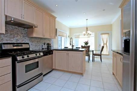 81 Vivaldi Dr, House detached with 4 bedrooms, 4 bathrooms and 4 parking in Vaughan ON | Image 5