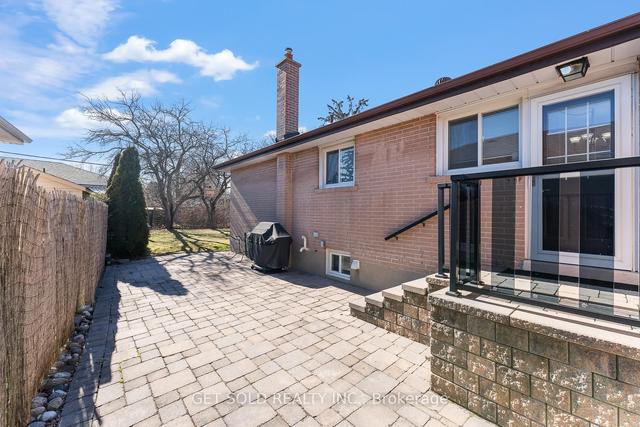 20 Riverhead Dr, House detached with 3 bedrooms, 2 bathrooms and 3 parking in Toronto ON | Image 26