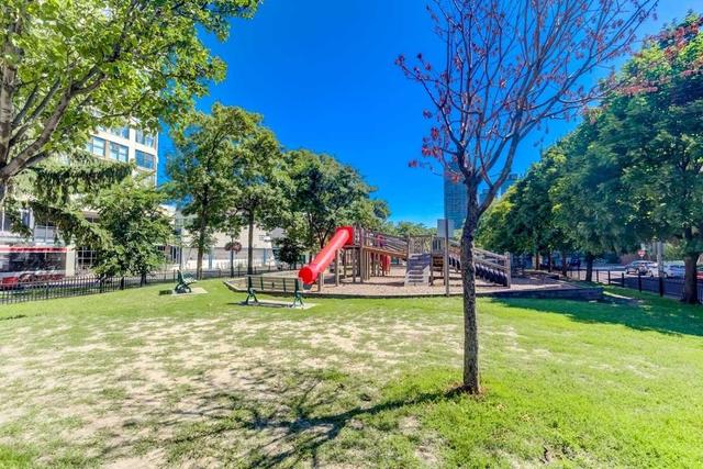 209 - 65 Scadding Ave, Condo with 2 bedrooms, 2 bathrooms and 1 parking in Toronto ON | Image 14