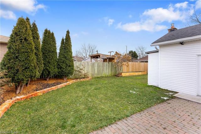 93 Pelham Road, House detached with 3 bedrooms, 1 bathrooms and 6 parking in St. Catharines ON | Image 31