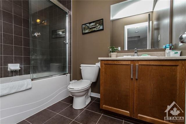 829 Percifor Way, Townhouse with 3 bedrooms, 3 bathrooms and 3 parking in Ottawa ON | Image 17