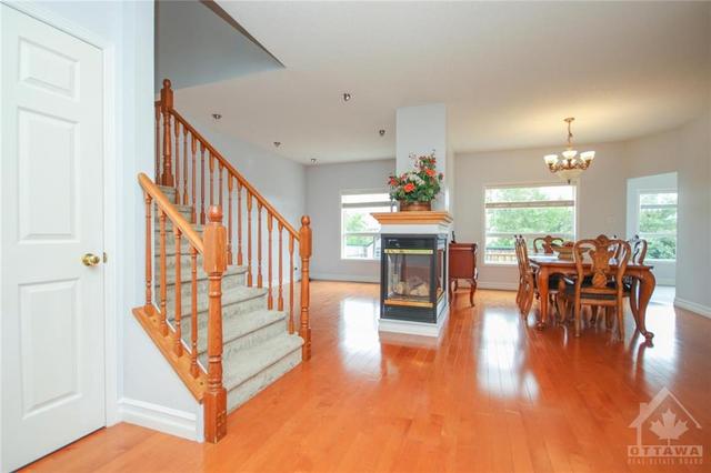 171 Grandpark Circle, House detached with 6 bedrooms, 4 bathrooms and 3 parking in Ottawa ON | Image 5