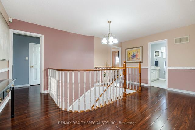 26 St George's Pl, House detached with 4 bedrooms, 4 bathrooms and 8 parking in Brampton ON | Image 9