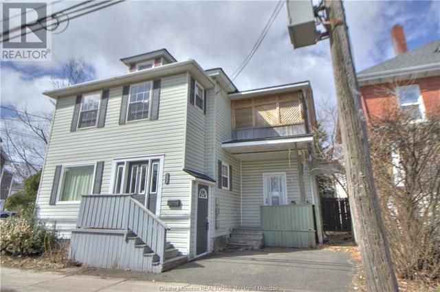 133 John St, House other with 3 bedrooms, 2 bathrooms and null parking in Moncton NB | Image 1