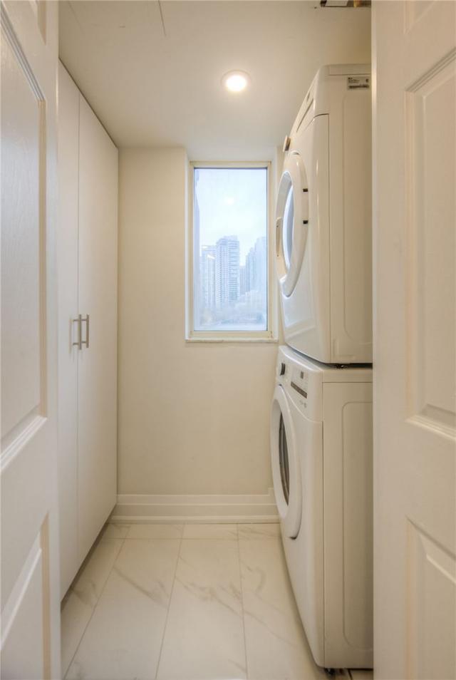 404 - 265 Enfield Pl, Condo with 2 bedrooms, 2 bathrooms and 1 parking in Mississauga ON | Image 23
