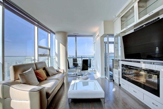 6708 - 14 York St, Condo with 2 bedrooms, 2 bathrooms and 1 parking in Toronto ON | Image 27