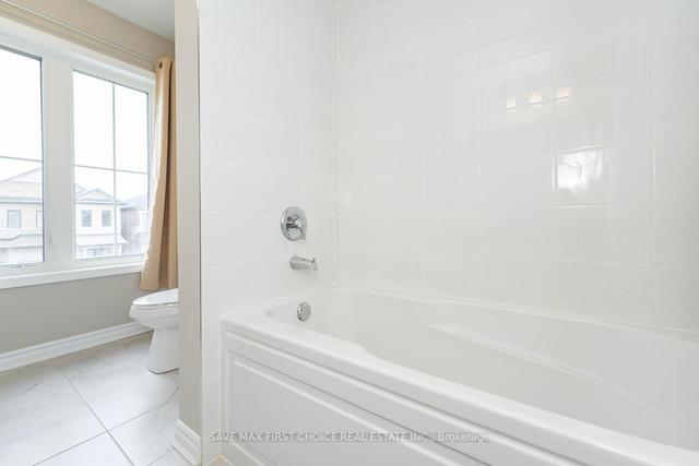 1558 Severn Dr, House detached with 3 bedrooms, 3 bathrooms and 2 parking in Milton ON | Image 16