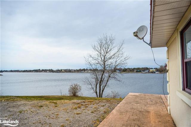 8 Shacktown Road, House detached with 2 bedrooms, 2 bathrooms and 12 parking in Parry Sound, Unorganized, Centre Part ON | Image 5