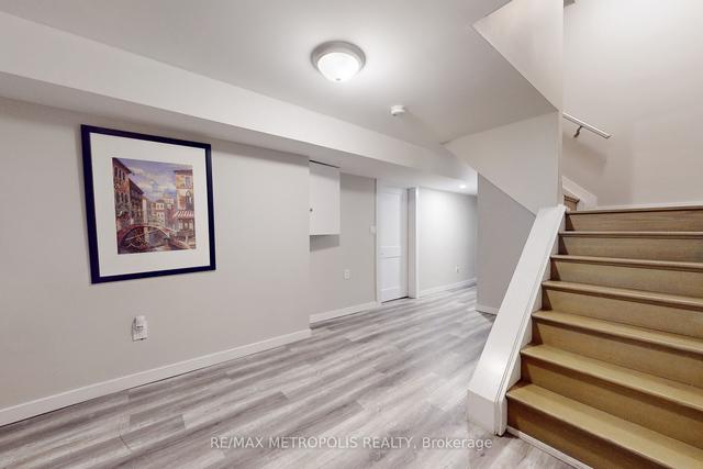 119 Deanscroft Sq, House detached with 4 bedrooms, 3 bathrooms and 6 parking in Toronto ON | Image 20