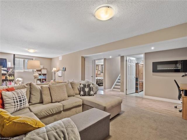 10 Hartzel Road, House detached with 4 bedrooms, 2 bathrooms and null parking in St. Catharines ON | Image 6