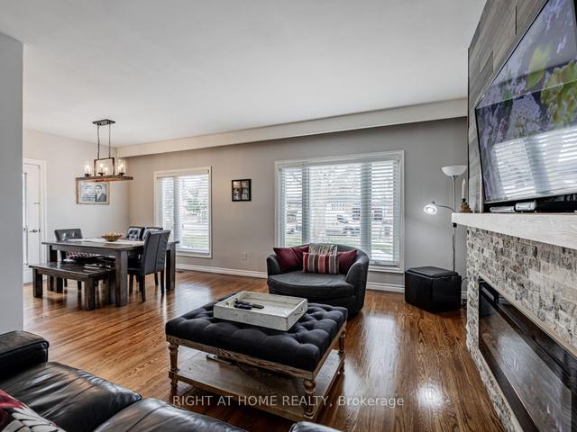 129 Thistle Down Blvd, House detached with 4 bedrooms, 2 bathrooms and 5 parking in Toronto ON | Image 23
