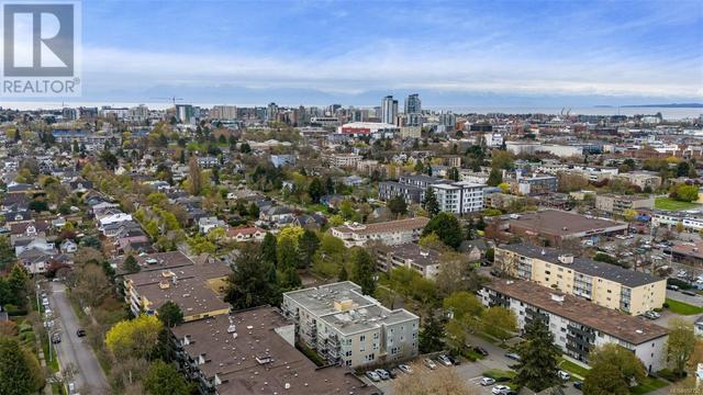 203 - 2647 Graham St, Condo with 2 bedrooms, 1 bathrooms and 1 parking in Victoria BC | Image 19