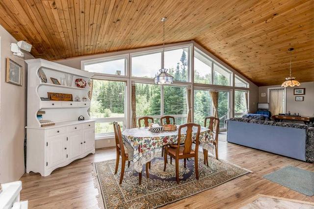 2314 South Horn Lake Rd, House detached with 3 bedrooms, 1 bathrooms and 2 parking in Magnetawan ON | Image 12