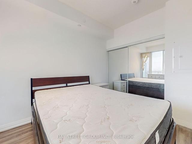 1609 - 75 Canterbury Pl, Condo with 1 bedrooms, 1 bathrooms and 1 parking in Toronto ON | Image 7