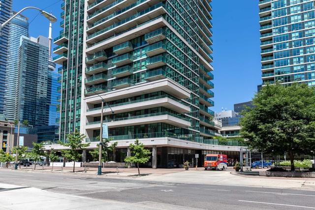 2503 - 33 Bay St, Condo with 2 bedrooms, 2 bathrooms and 1 parking in Toronto ON | Image 29