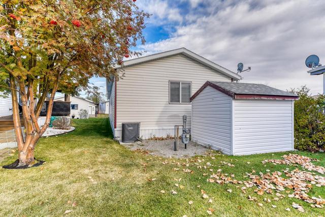 242 Ranchwood Lane, Home with 3 bedrooms, 2 bathrooms and 3 parking in Wheatland County AB | Image 4