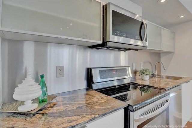 319 - 4k Spadina Ave, Condo with 2 bedrooms, 2 bathrooms and 1 parking in Toronto ON | Image 8