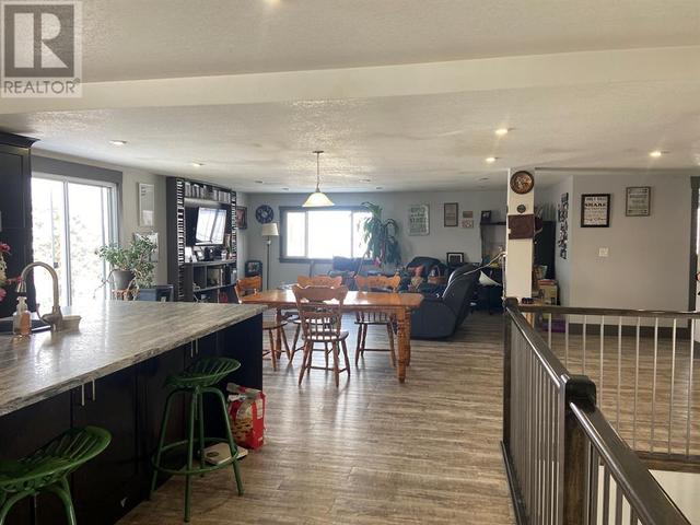 225041 690, House detached with 5 bedrooms, 3 bathrooms and 15 parking in Northern Lights County AB | Image 13