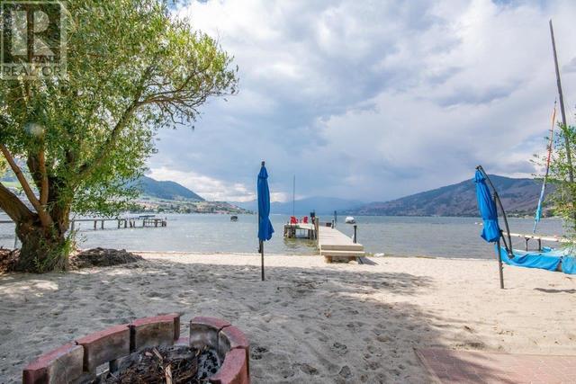 2652 Lakeshore Road, House detached with 4 bedrooms, 3 bathrooms and 7 parking in Vernon BC | Image 32