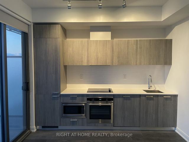 3112 - 50 Charles St E, Condo with 0 bedrooms, 1 bathrooms and 0 parking in Toronto ON | Image 4
