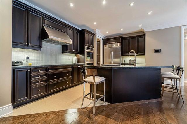 48 Beacon Hill Dr, House detached with 3 bedrooms, 3 bathrooms and 6 parking in Brampton ON | Image 8