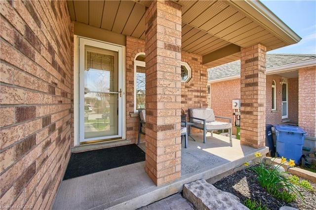 131 Ptarmigan Drive, House detached with 3 bedrooms, 2 bathrooms and 5 parking in Guelph ON | Image 34