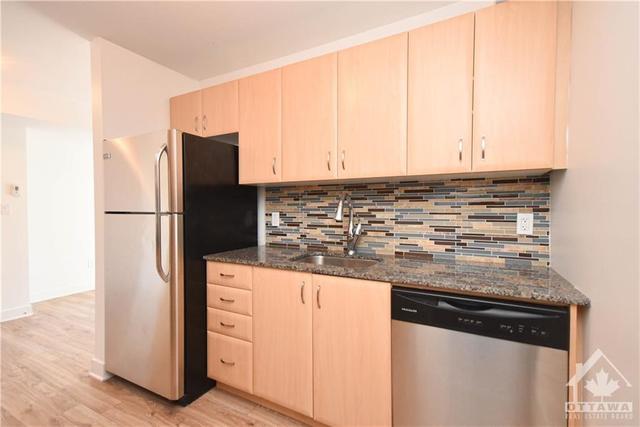 4 - 455 Green Avenue, Condo with 1 bedrooms, 2 bathrooms and null parking in Ottawa ON | Image 9