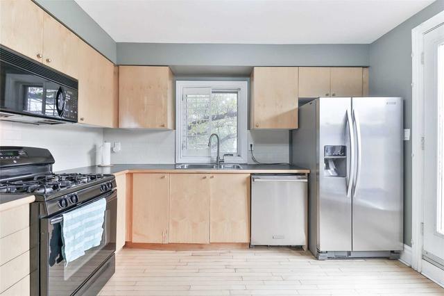 866 Pape Ave, House attached with 3 bedrooms, 4 bathrooms and 2 parking in Toronto ON | Image 5