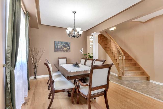 1062 Mccuaig Dr, House detached with 4 bedrooms, 4 bathrooms and 4 parking in Milton ON | Image 5