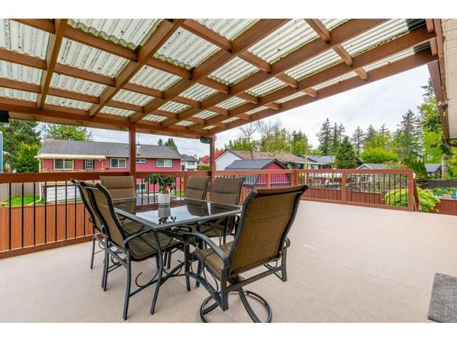 26844 34 Avenue, House detached with 4 bedrooms, 3 bathrooms and 4 parking in Langley BC | Image 31