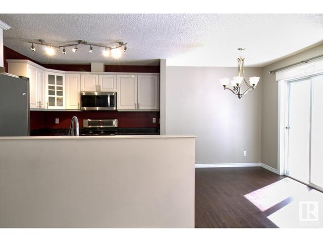 50 - 6608 158 Av Nw Nw, House attached with 2 bedrooms, 3 bathrooms and null parking in Edmonton AB | Image 5