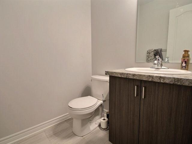 218 Chaperal Pt, House attached with 2 bedrooms, 3 bathrooms and 2 parking in Ottawa ON | Image 11