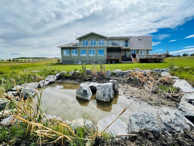 370221 70 Street W, House detached with 4 bedrooms, 4 bathrooms and 10 parking in Foothills County AB | Image 3