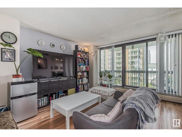 902 - 9921 104 St Nw, Condo with 2 bedrooms, 1 bathrooms and 1 parking in Edmonton AB | Image 18