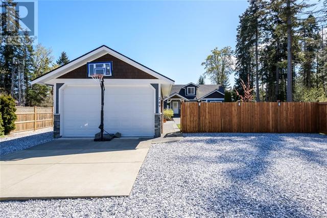 269 Spindrift Rd, House detached with 4 bedrooms, 3 bathrooms and 6 parking in Comox Valley A BC | Image 38