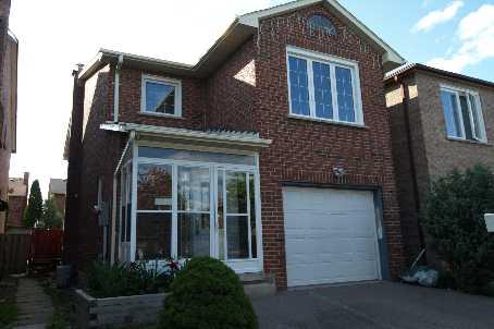 1013 Lucerne Cres, House detached with 3 bedrooms, 4 bathrooms and 1 parking in Mississauga ON | Image 1