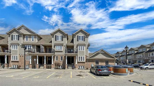 42a - 15 Carere Cres, Townhouse with 2 bedrooms, 2 bathrooms and 1 parking in Guelph ON | Card Image