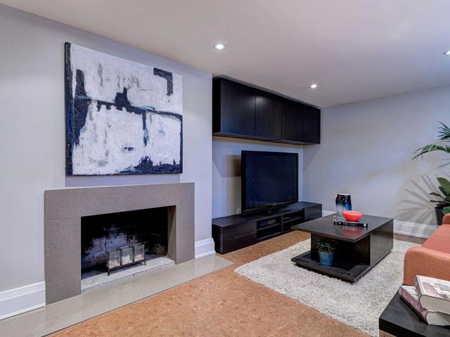 163 Oakes Dr, House detached with 4 bedrooms, 5 bathrooms and 6 parking in Mississauga ON | Image 18