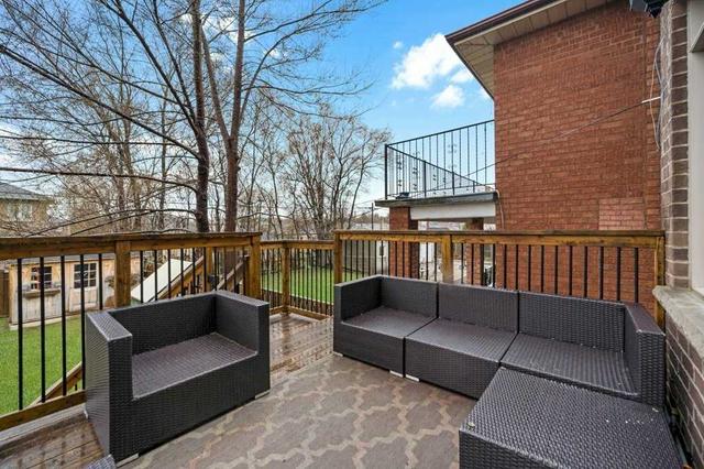 973b Glencairn Ave, House detached with 3 bedrooms, 4 bathrooms and 2 parking in Toronto ON | Image 26